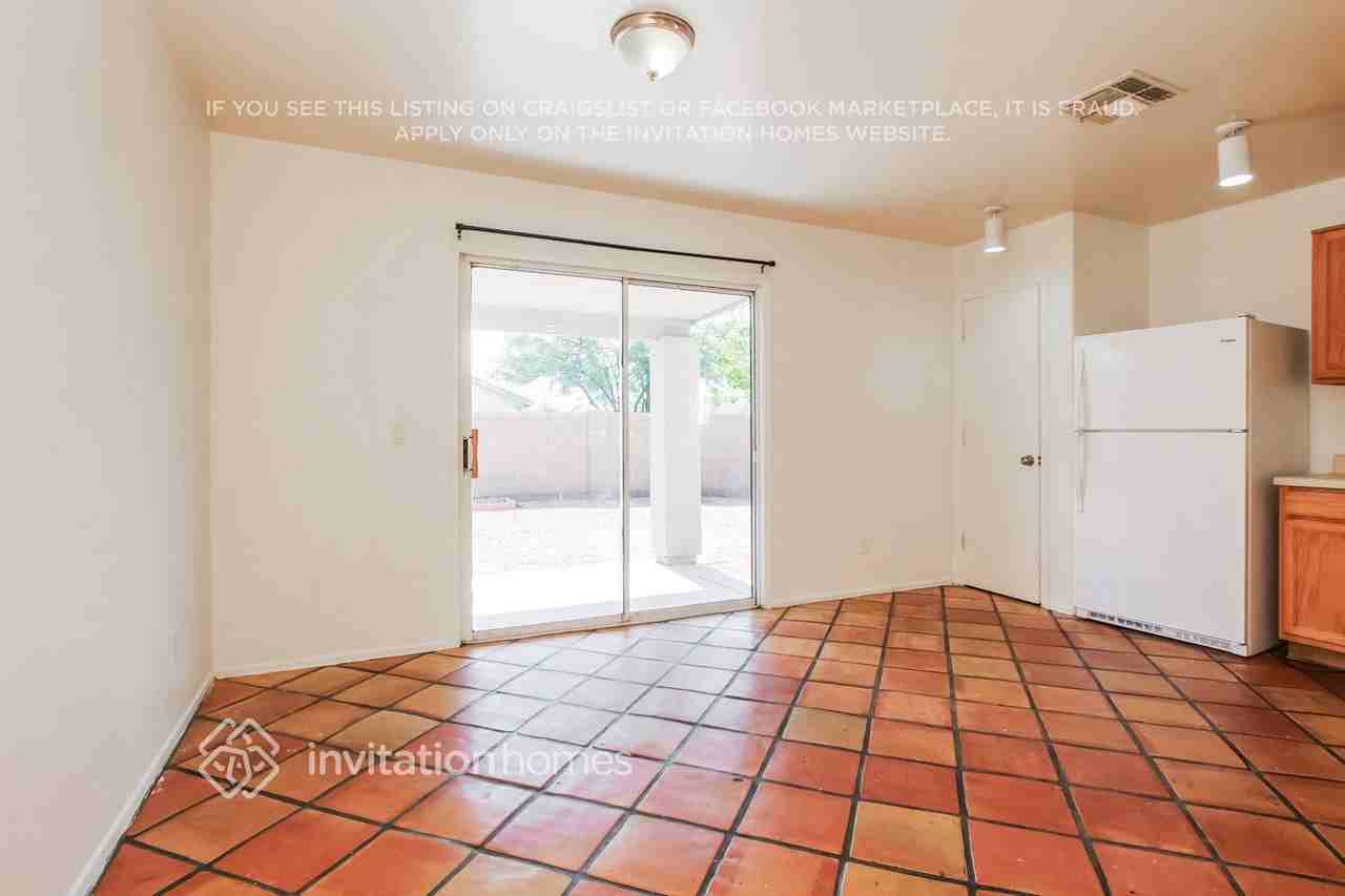 6249 Southgate Street - Photo 6 of 17