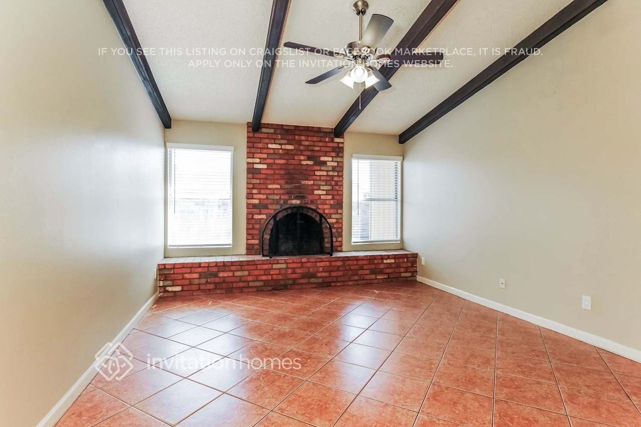 7557 Wolf Street - Photo 5 of 17