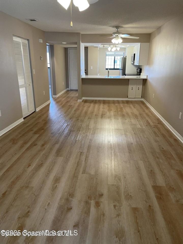 1720 Murrell Rd Apt 217 #217 - Photo 3 of 24