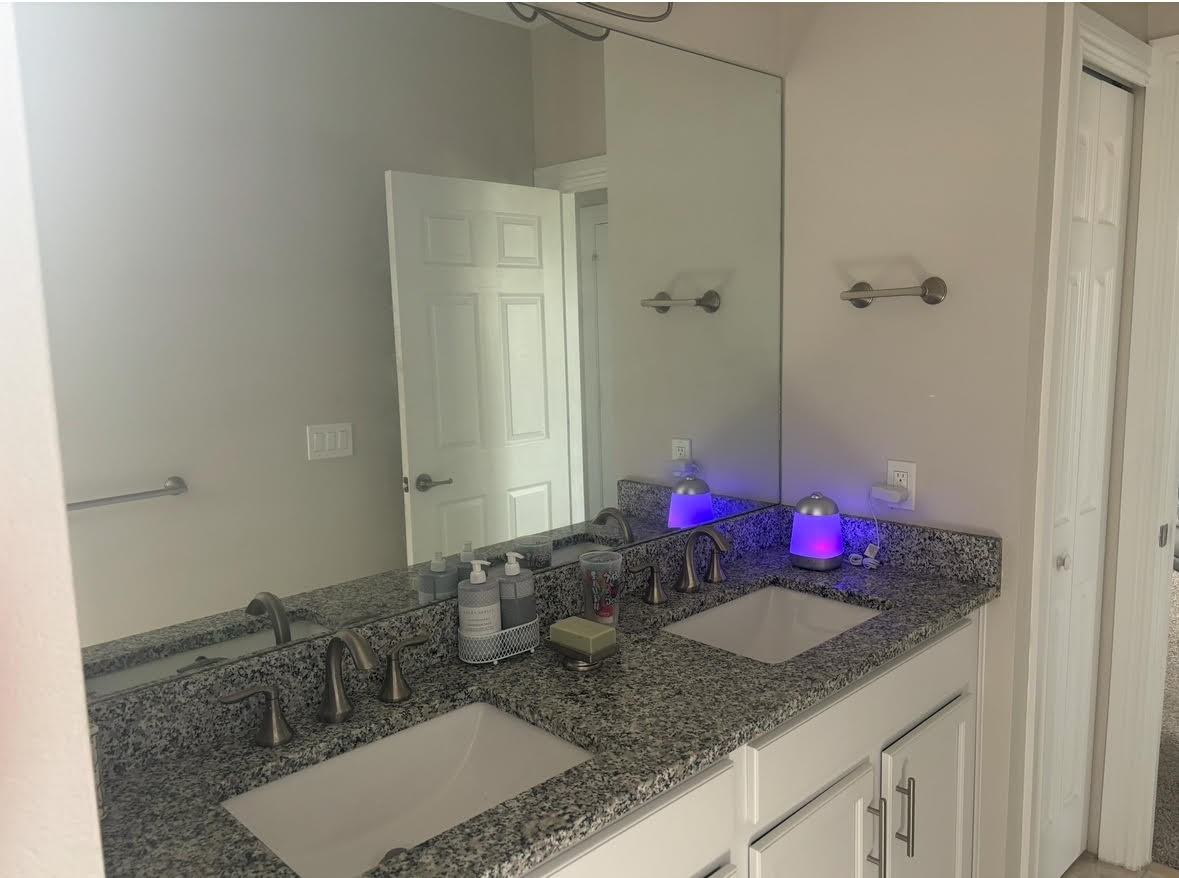 1805 Noel Pl - Photo 6 of 8