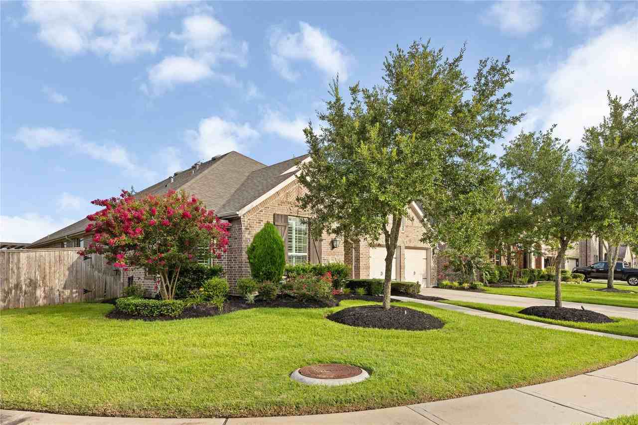 8903 Purdy Crescent Trl - Photo 6 of 47