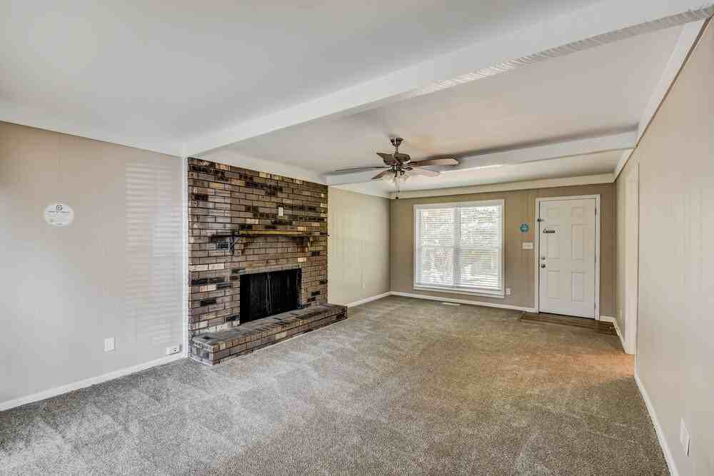 1541 Cedargate Cir - Photo 4 of 17