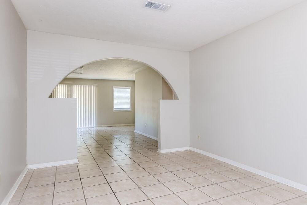 807 Sulphur Street - Photo 6 of 16