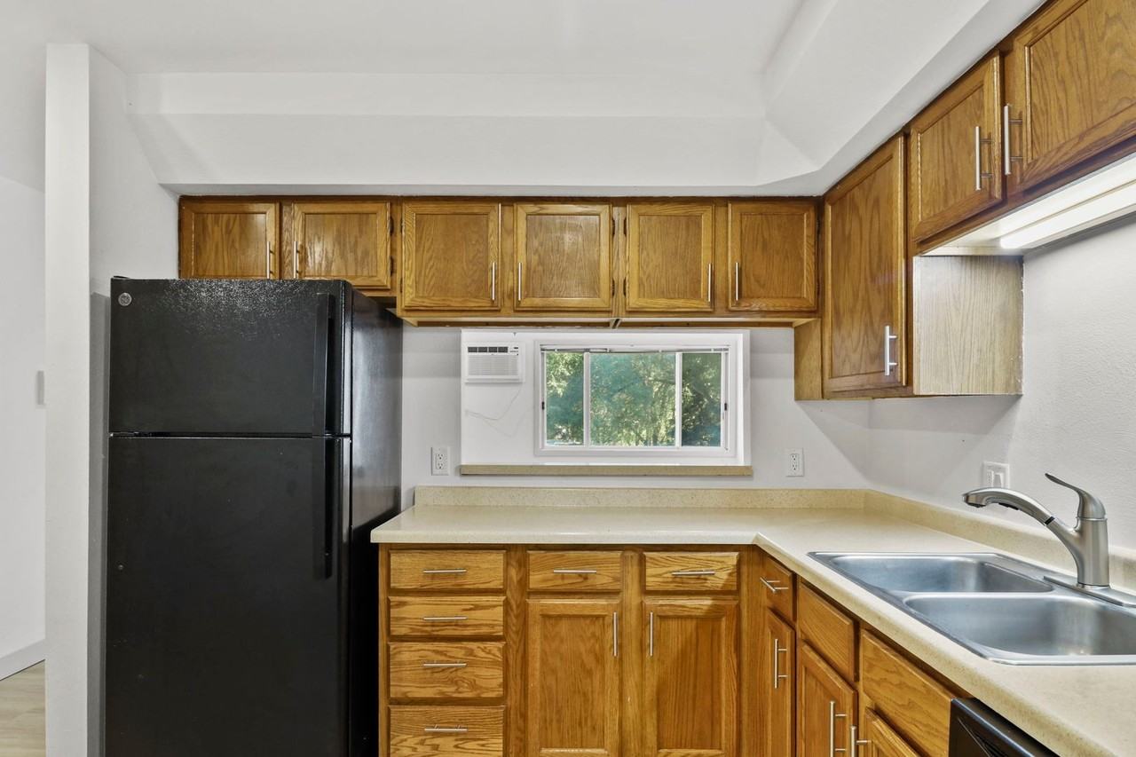 Ridgeview Heights - Photo 5 of 15