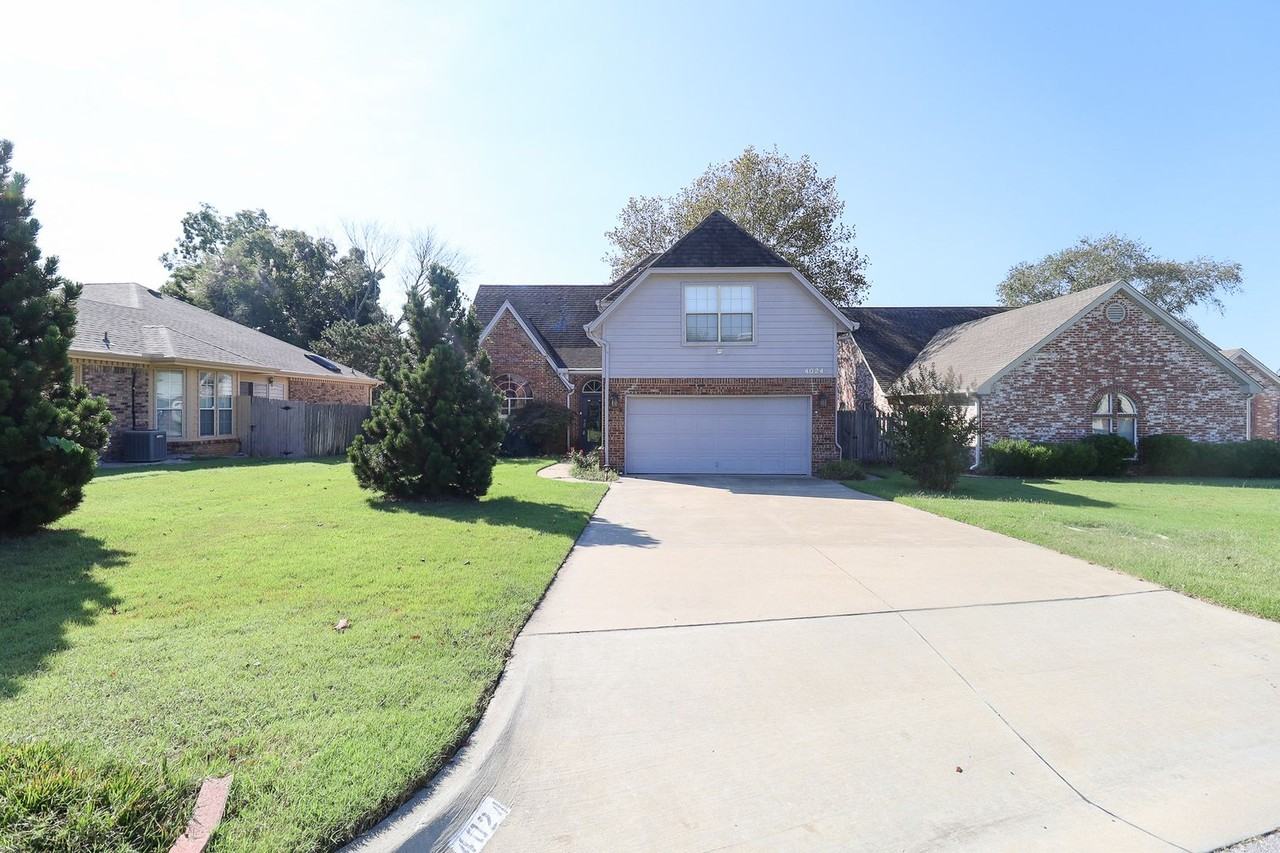 4024 E 88th St - Photo 2 of 43