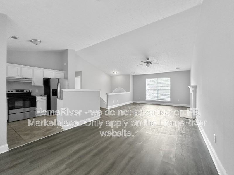 5087 Limerick Ln - Photo 4 of 24