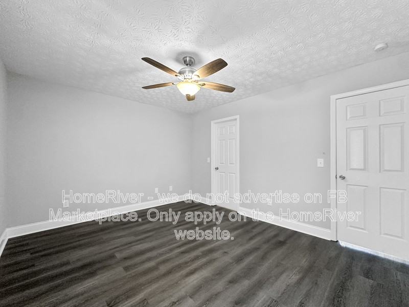 5087 Limerick Ln - Photo 6 of 24