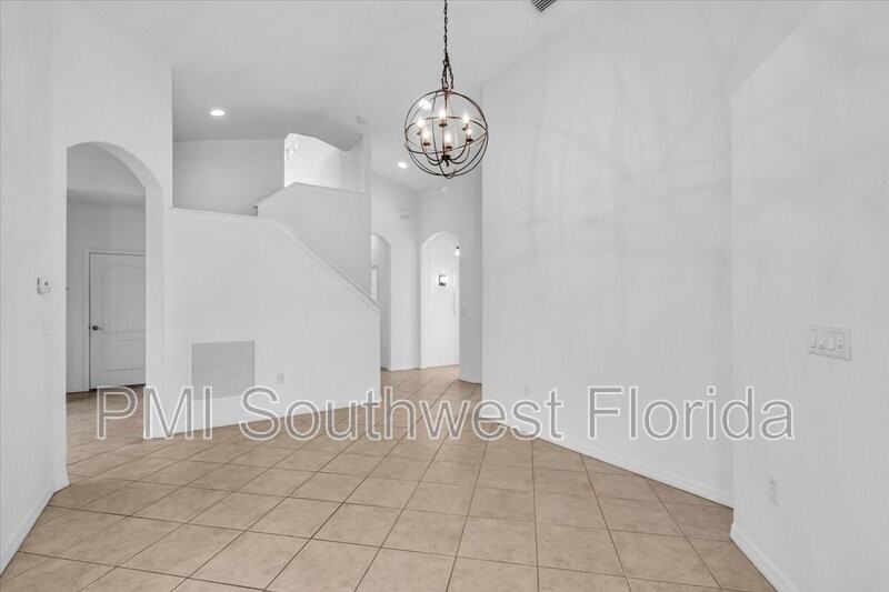 6393 Rookery Circle - Photo 6 of 35