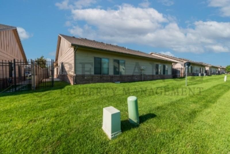 13608 W Nantucket St - Photo 6 of 21