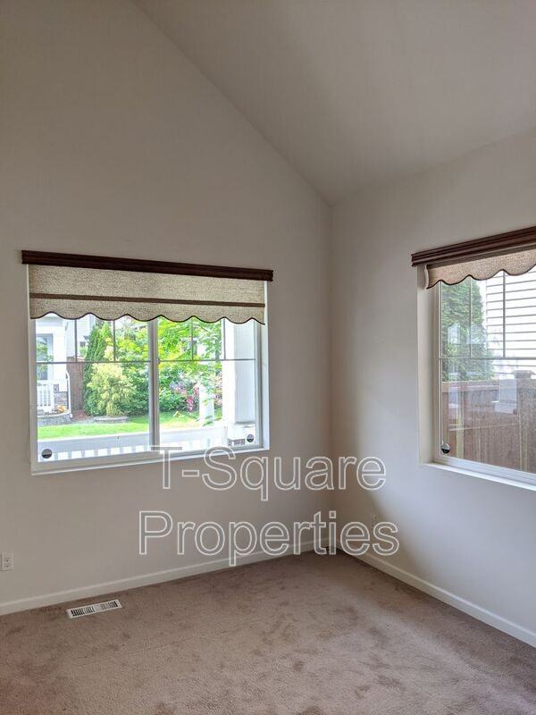 417 125th Place Southeast - Photo 3 of 22