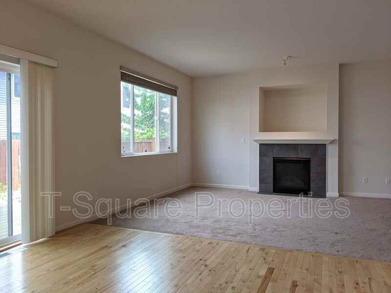 417 125th Place Southeast - Photo 5 of 22