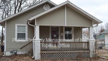 featured image of 1138 Ne Winfield Ave