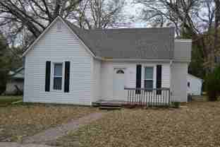 815 Lincoln Ave - Photo 1 of 1