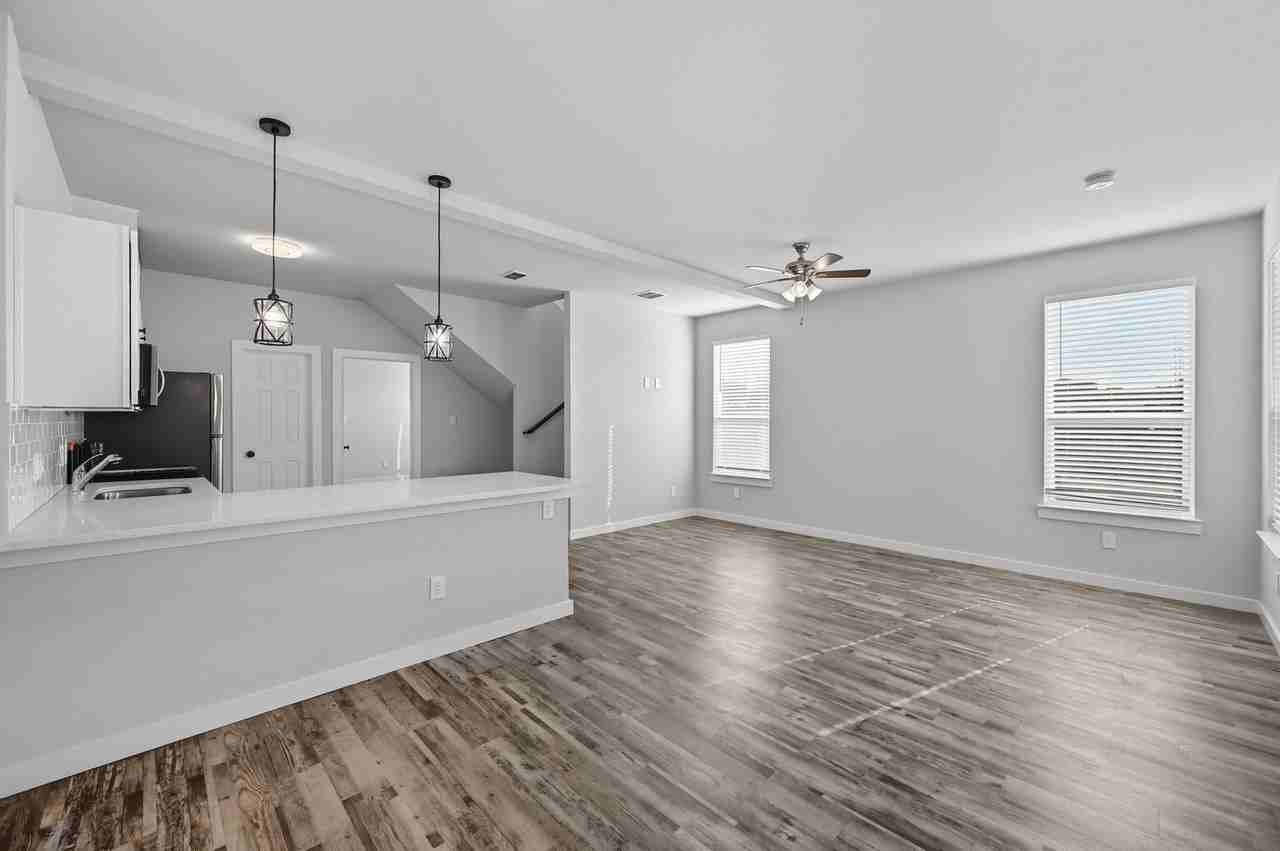 3421 Valley Vista Dr - Photo 3 of 23