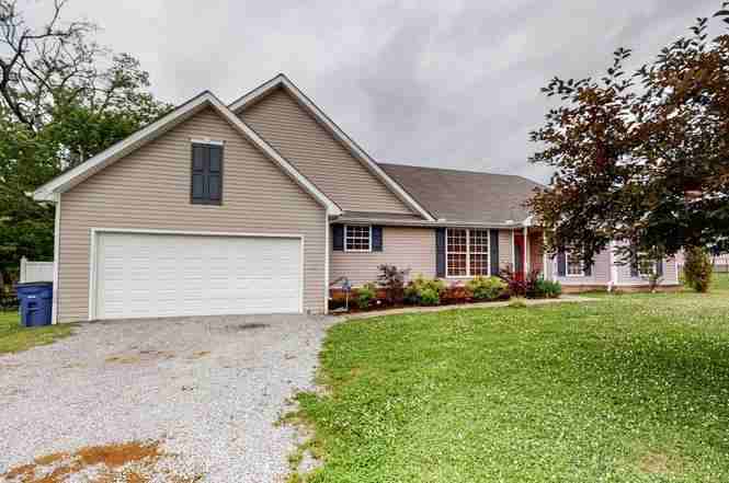 218 Shelbyville Mills Rd - Photo 3 of 11