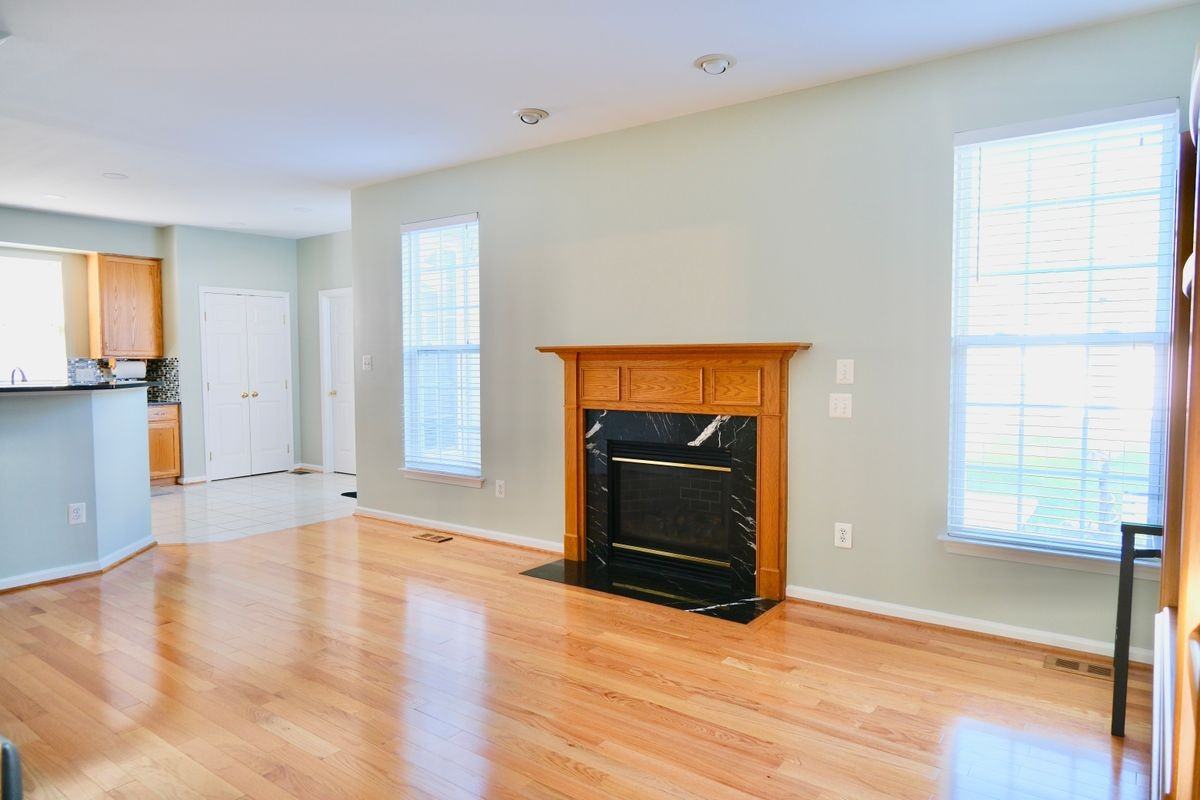 19504 Bowman Ridge Dr - Photo 3 of 24