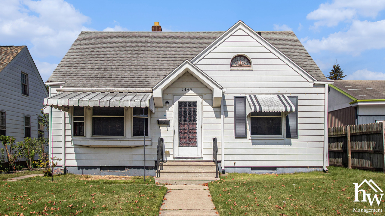 1445 Mishawaka Ave - Photo 3 of 18