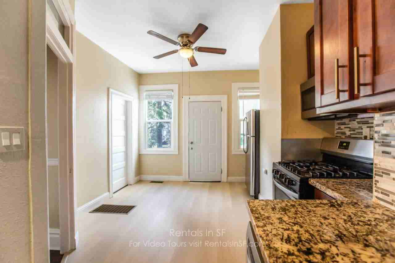 872 York St - Photo 3 of 22