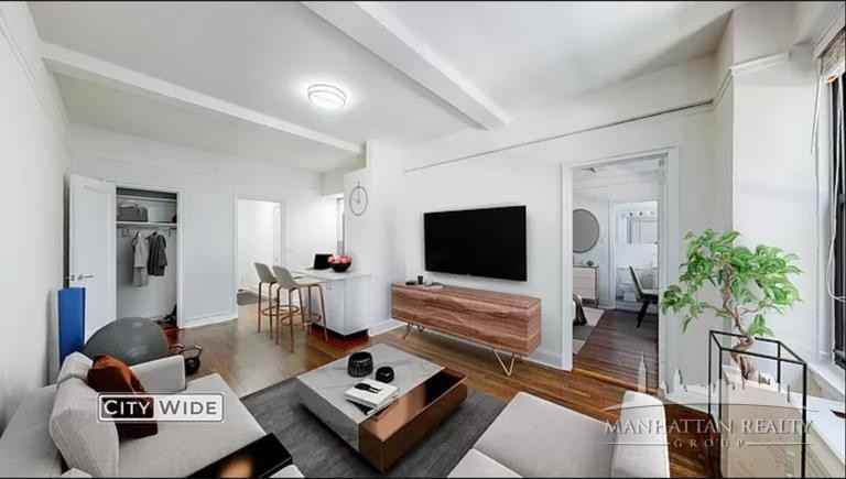 East 46th Street #3D - Photo 2 of 5