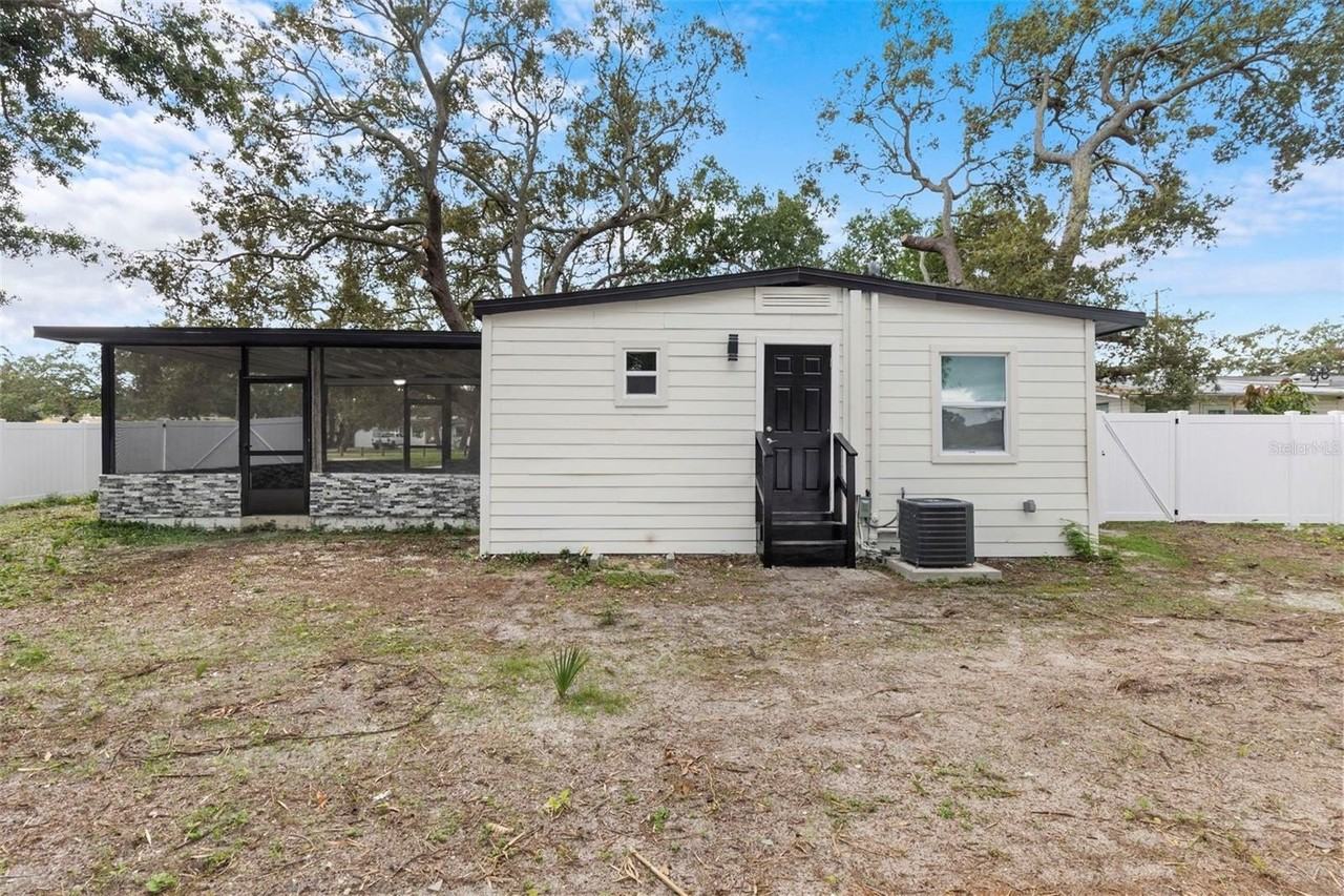 715 West Bougainvillea Avenue - Photo 3 of 22