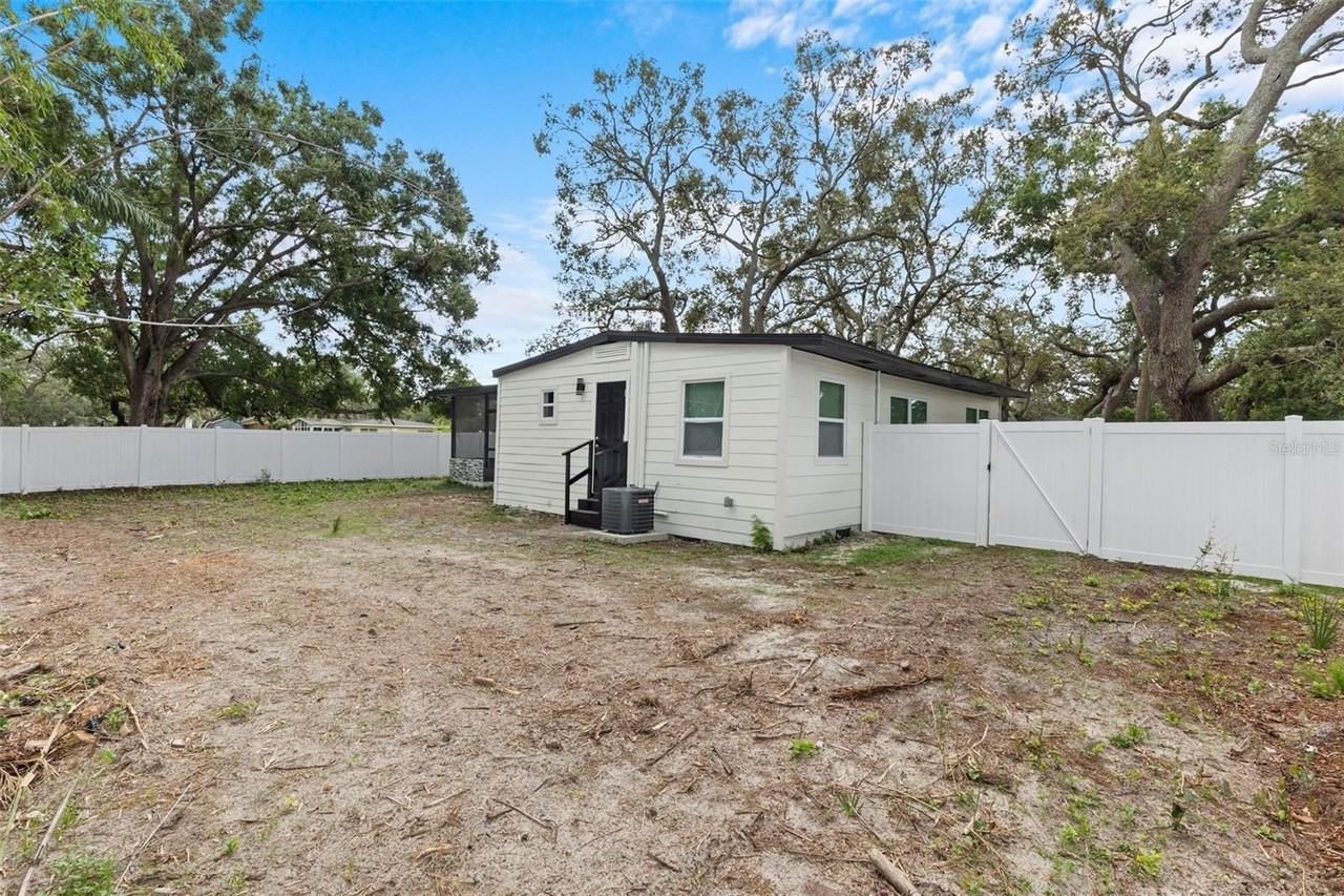 715 West Bougainvillea Avenue - Photo 4 of 22