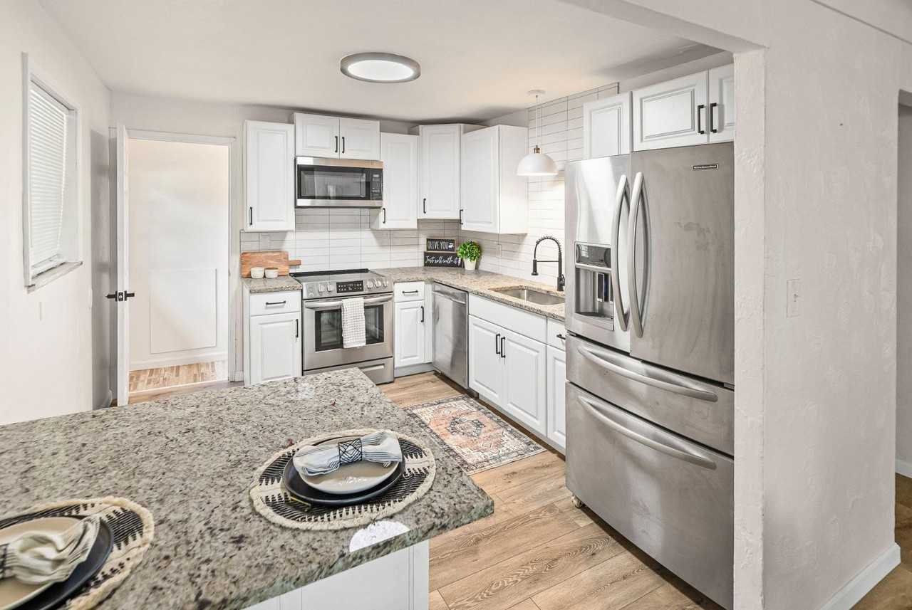 506 N 44th St - Photo 4 of 30