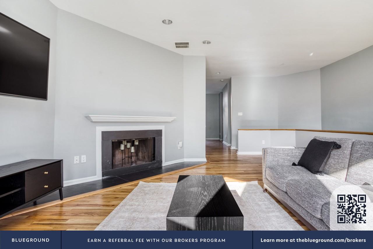 2107 O St Nw #341 - Photo 5 of 31