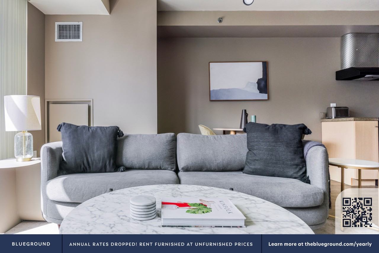 989 112th Ave Ne #905 - Photo 4 of 47