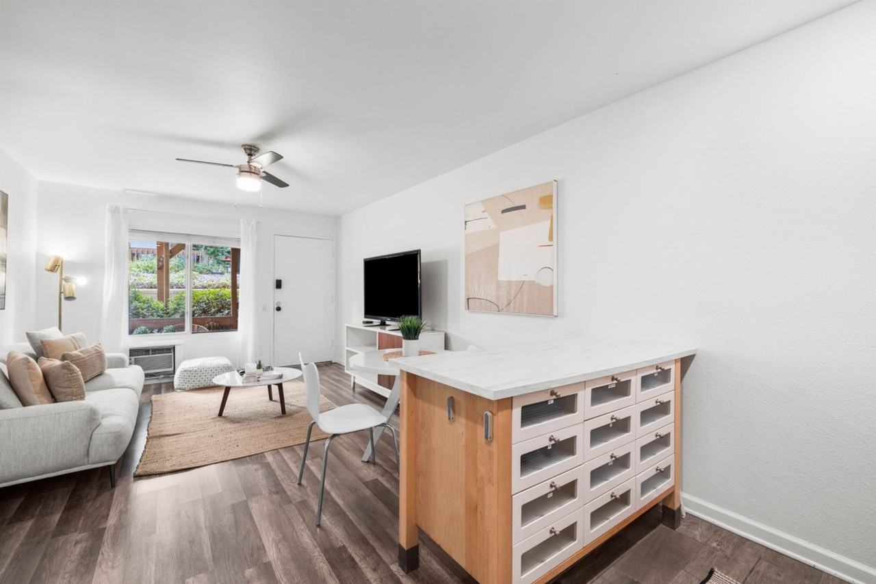 6370 Rancho Mission Rd #1296510P - Photo 3 of 46