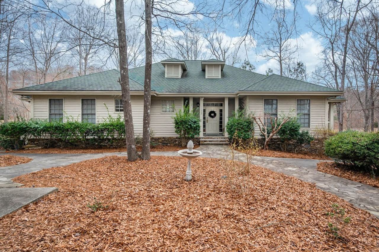 11468 Club Drive - Photo 3 of 50