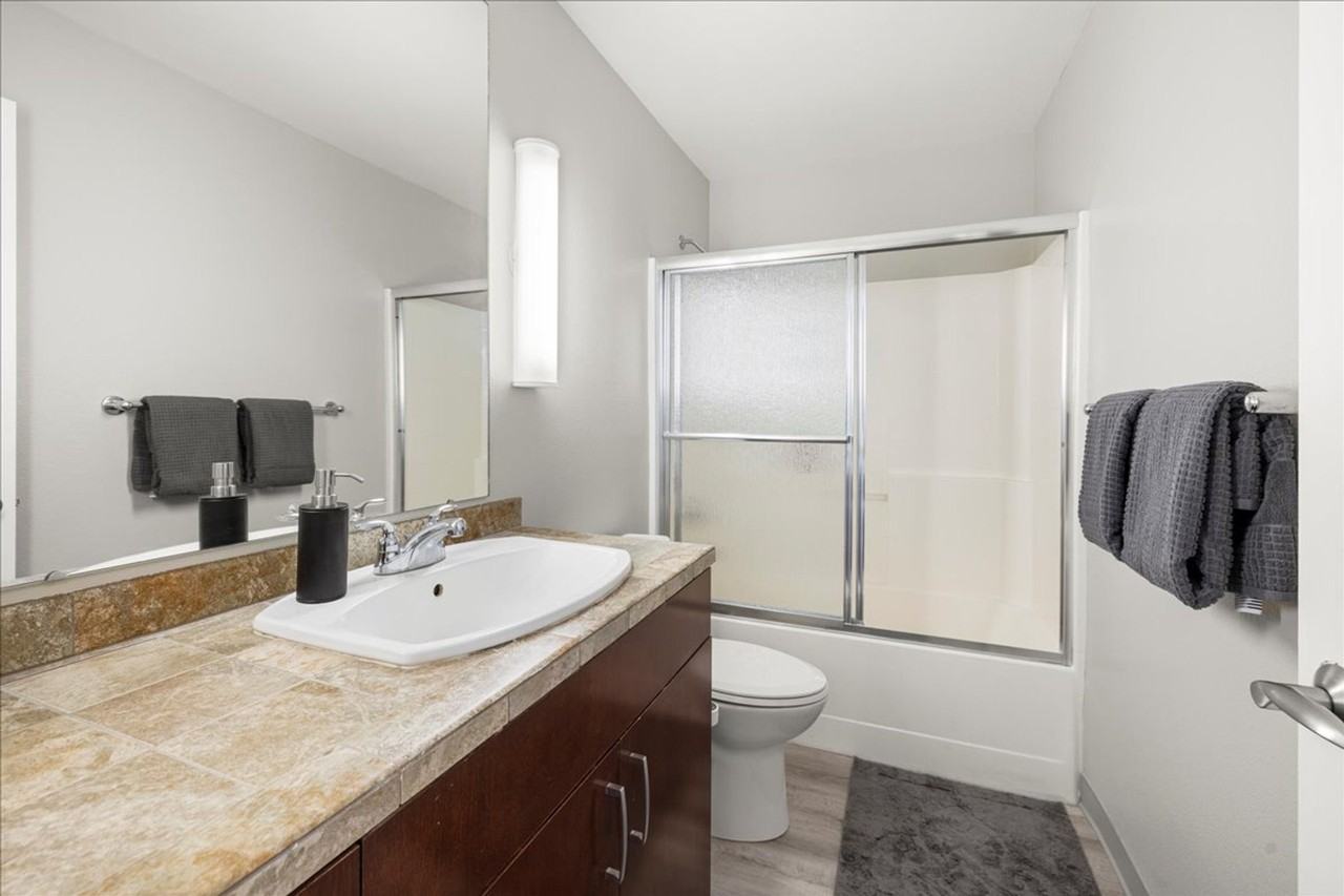 502 S 15th St #1308960P - Photo 3 of 28