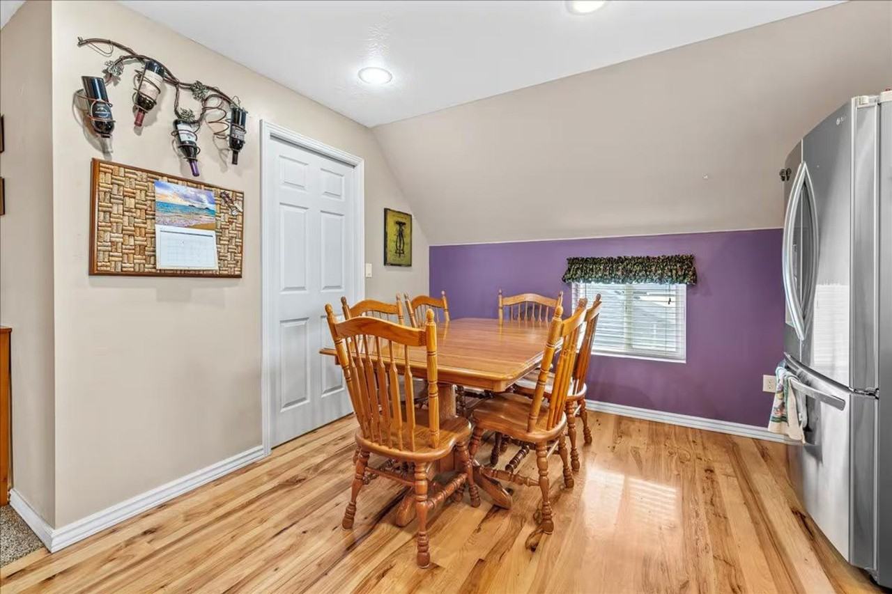 203 6th Ave S #1308985P - Photo 3 of 13