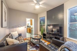 2321 Se 11th Ave - Photo 1 of 1