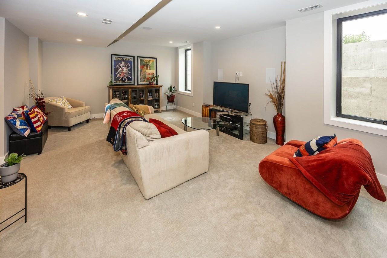 1123 Olive St #1303765P - Photo 7 of 48