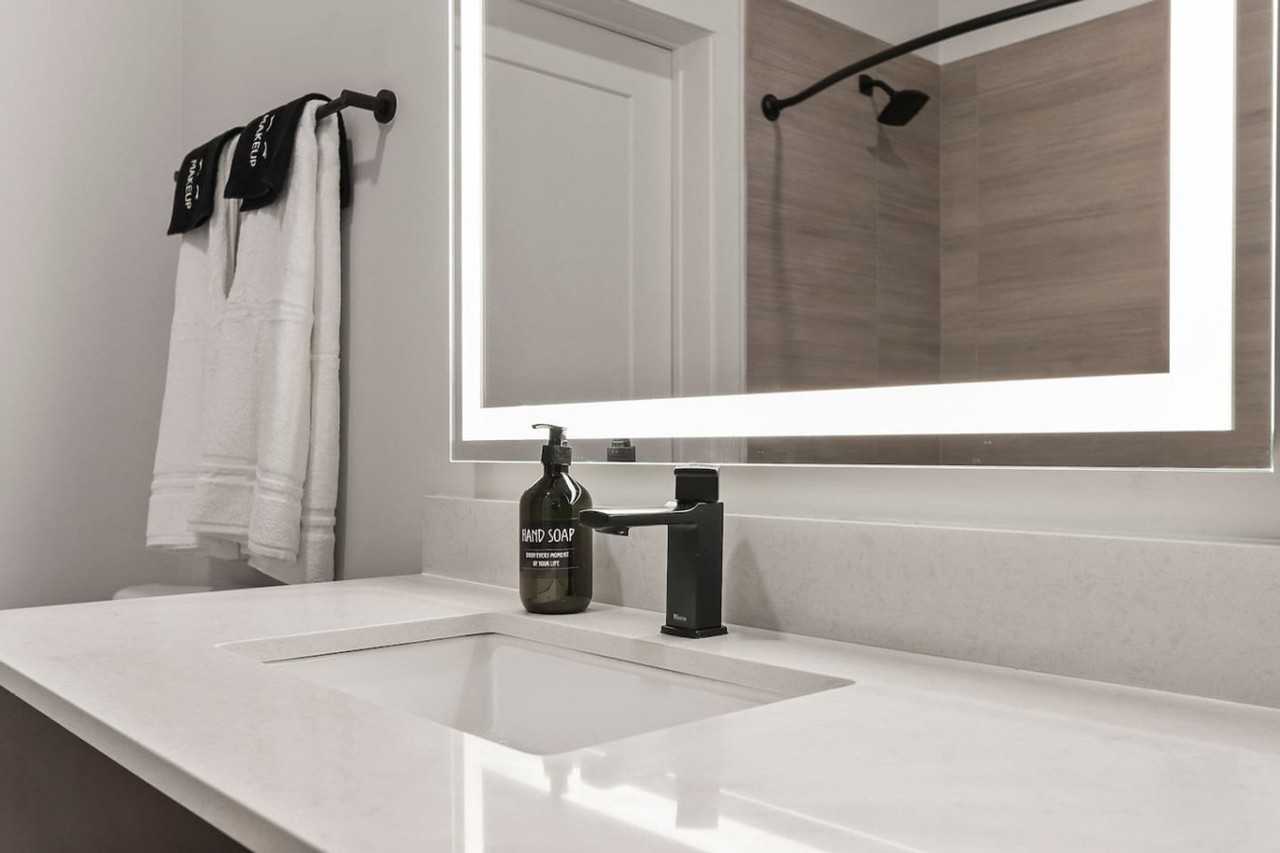 2317 W Grace St #1312502P - Photo 7 of 26