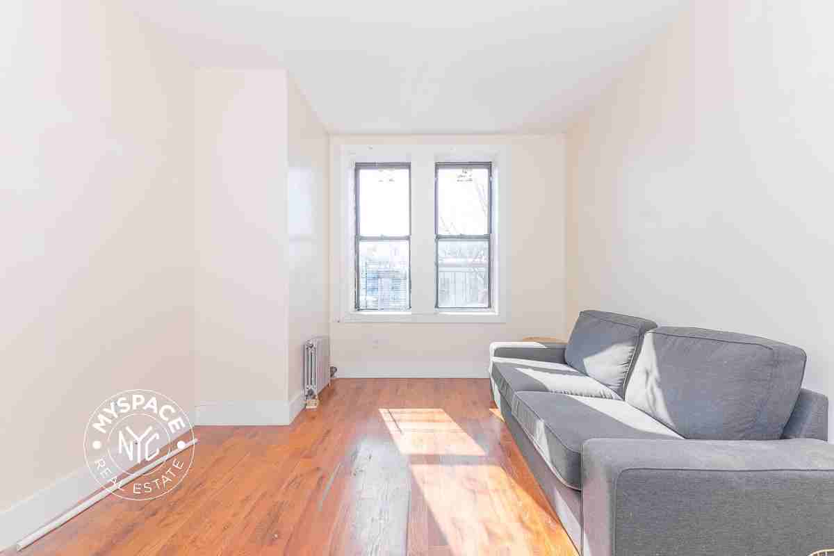 666 Hancock St #4A - Photo 7 of 9