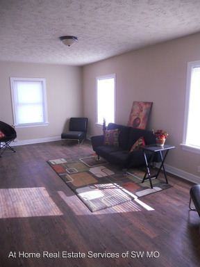 433 E Bear Boulevard - Photo 3 of 16