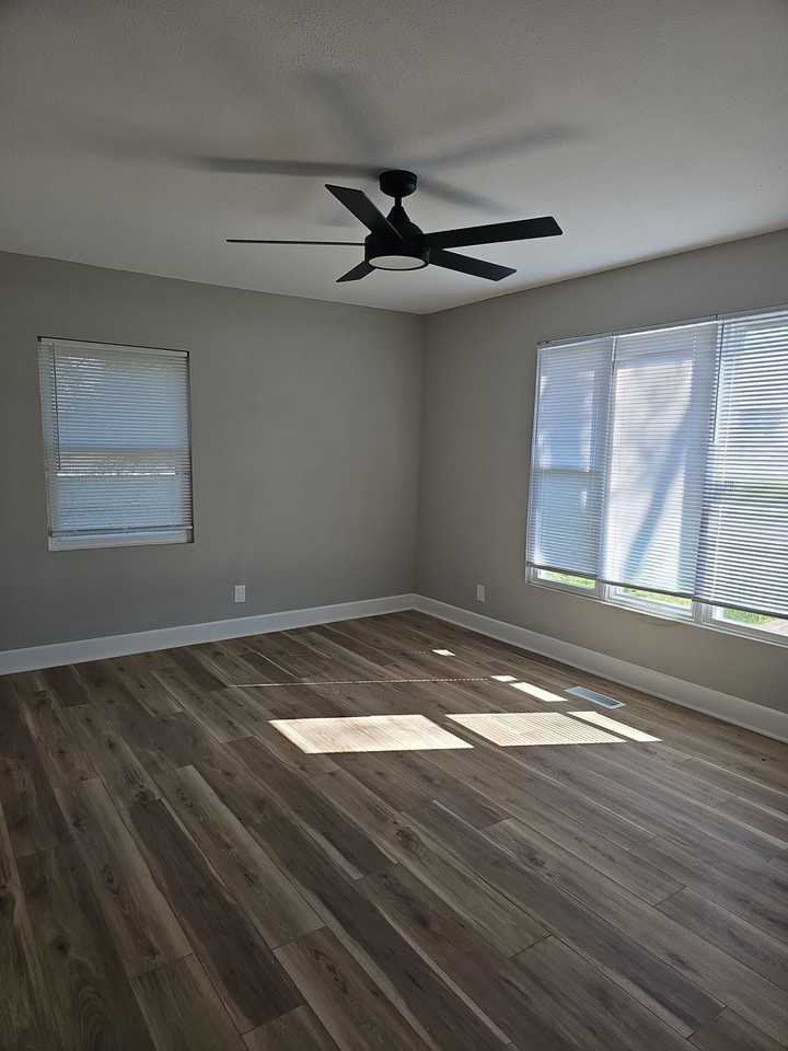 816 Higdon Ferry Rd - Photo 2 of 6