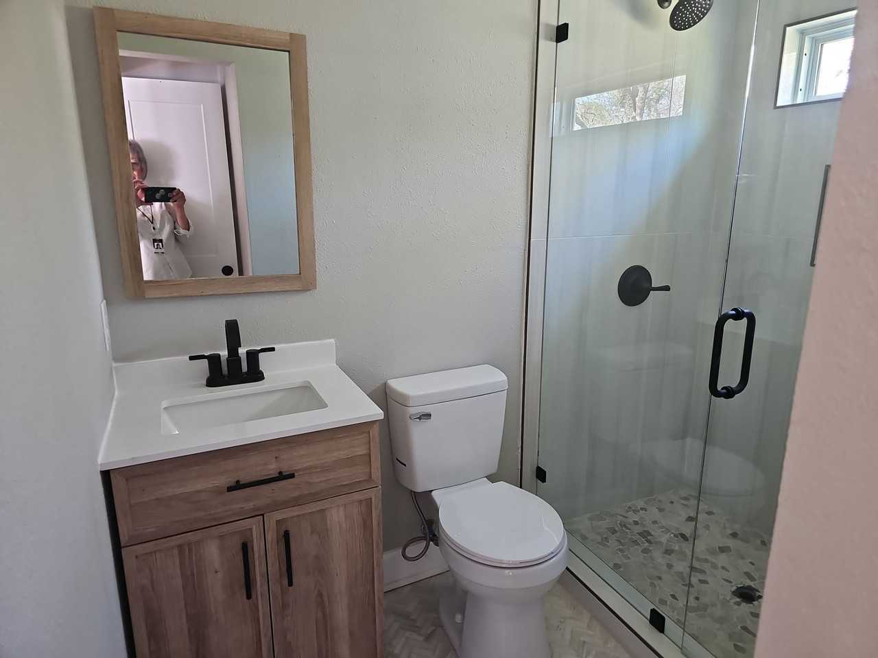 816 Higdon Ferry Rd - Photo 3 of 6