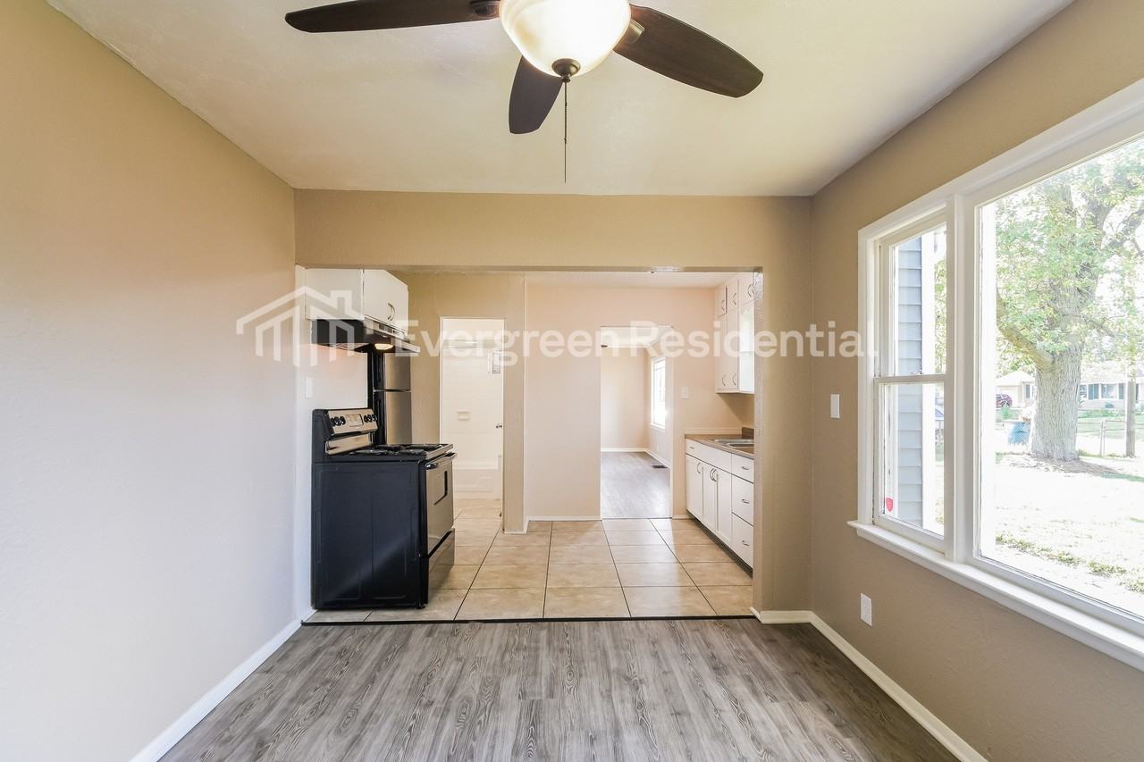 3409 Delmar Ave - Photo 5 of 15