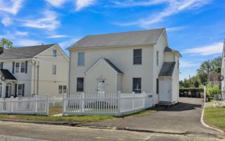 featured image of 48 Congress St ##2