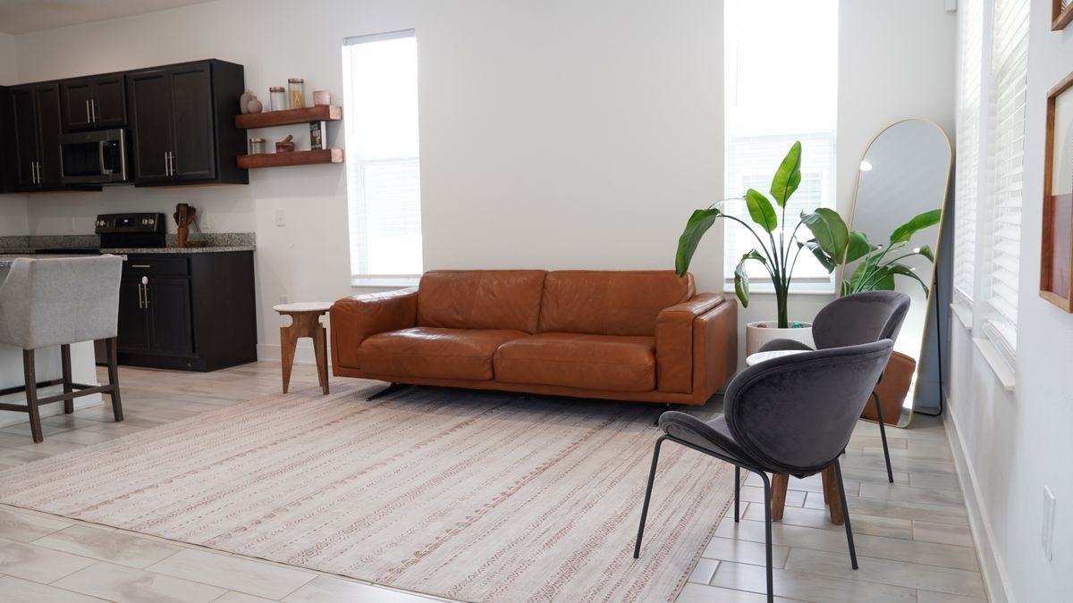 4400 N Branch Ave - Photo 3 of 3