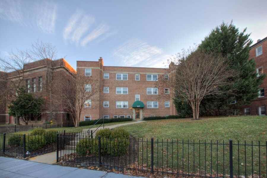 1627 Massachusetts Ave Se #304 - Photo 2 of 9