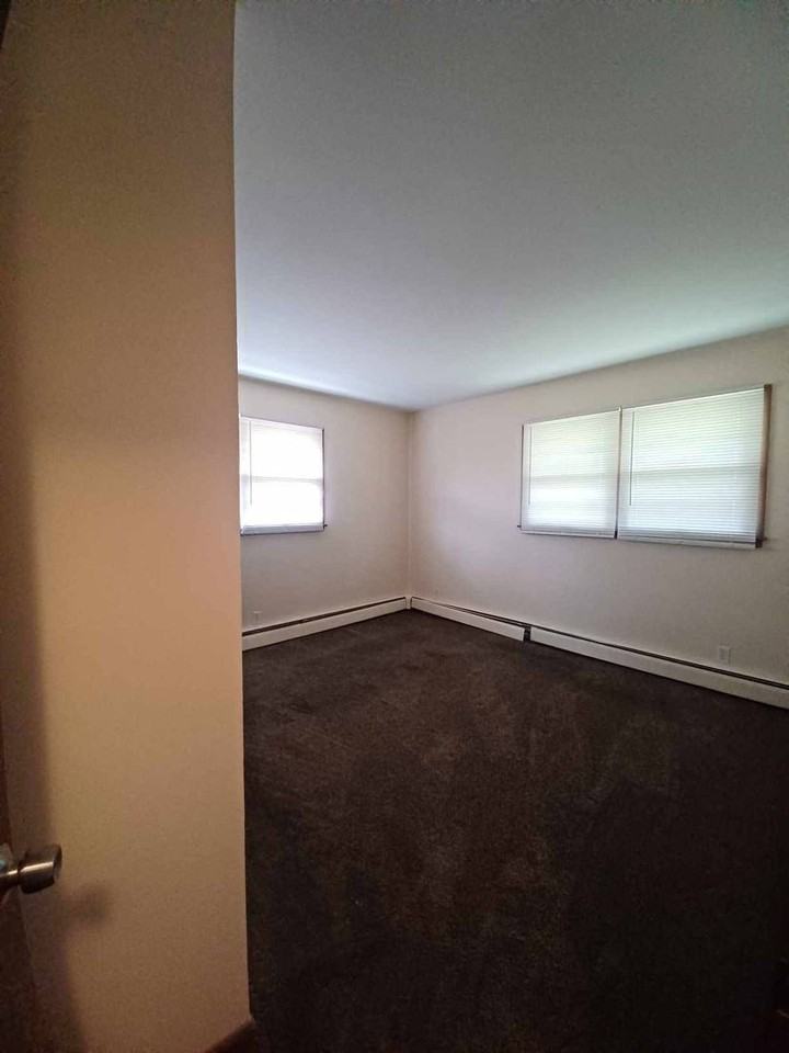 Harrison Ave - Photo 3 of 11