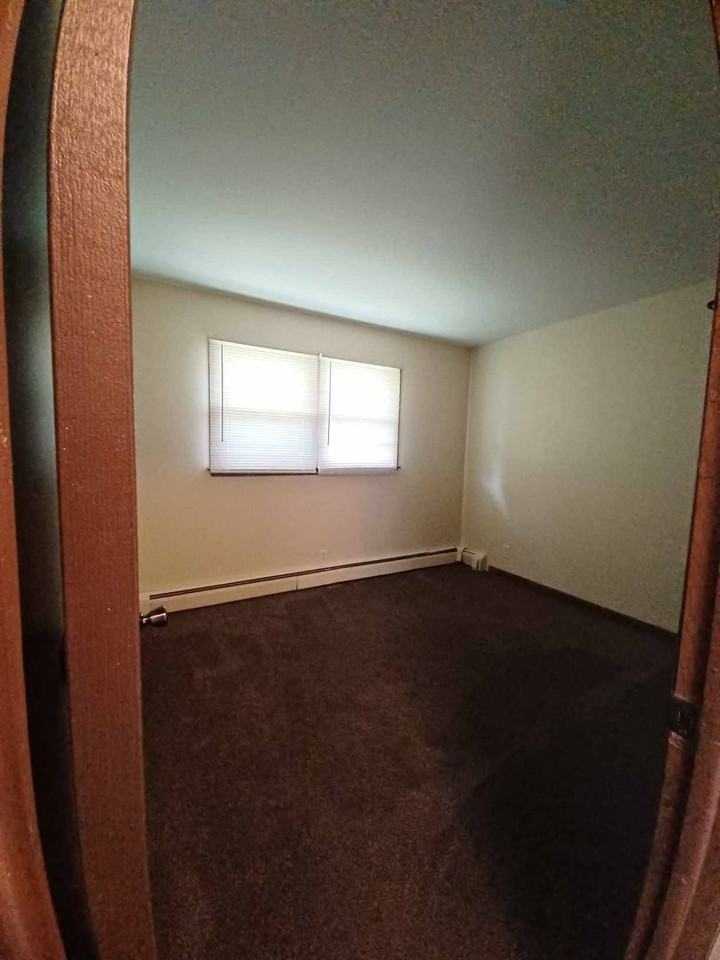 Harrison Ave - Photo 4 of 11