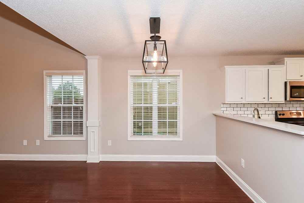 240 Raleigh Way - Photo 5 of 16