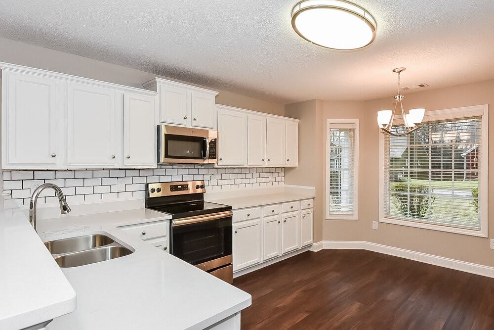 240 Raleigh Way - Photo 7 of 16