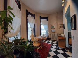 featured image of 334 East Mulberry Street #1