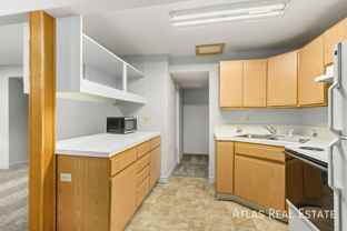 1902 8th Ave #B - Photo 1 of 1