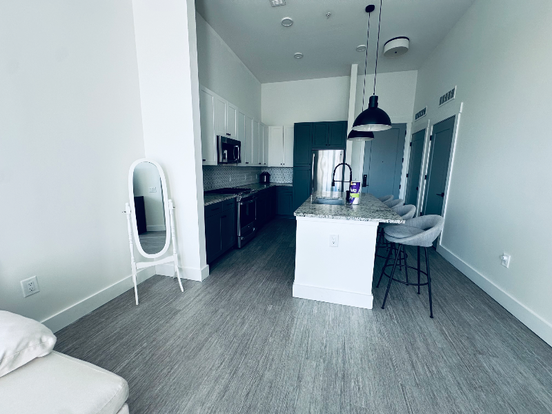 2411 Coronet Way Northwest - Photo 5 of 7